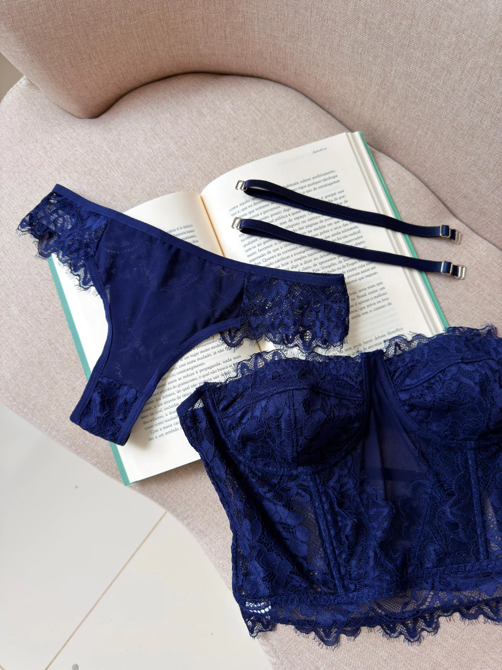 Conjunto Cropped Lumi em Marinho
